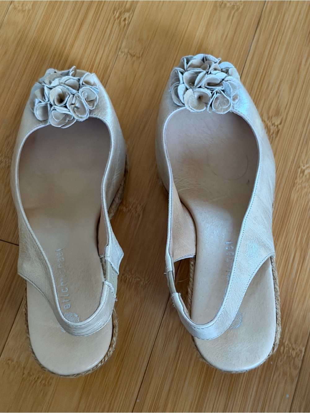Eric Michael Cream Floral Slingback Sandals